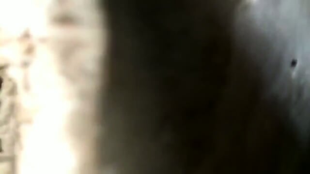 Ngintip tetangga mulus