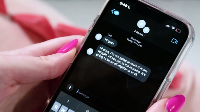 Mommy's Girl - Sit On Mama's Lap