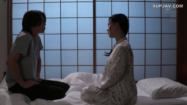 [RM] I'm Been Having An Indecent Affair With My Son's Friend For The Past Five Years... I'm  Creampie Love Affairs - Hikari Misaki