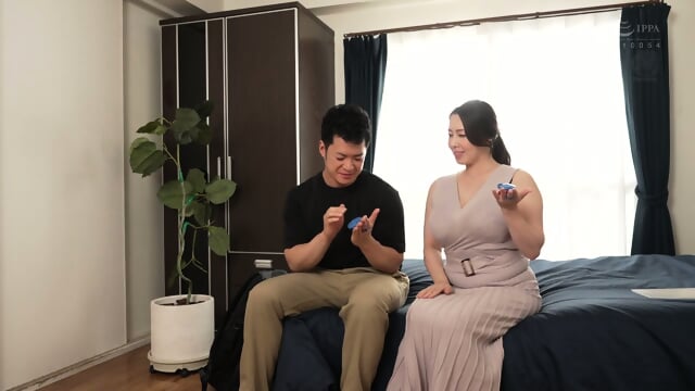 My friend and I decided to exchange our beloved mothers - Yumi Kazama