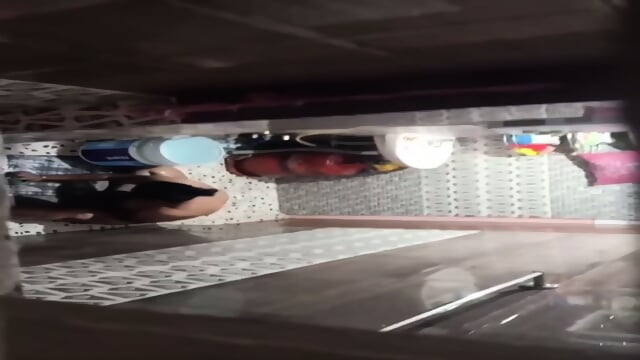 Neighbor aunty taking bath caught by voyeur