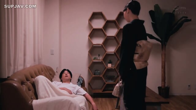 (RM) A married woman working at a high-class club,engages in creampie sex after closing time - Ryo Aiyumi