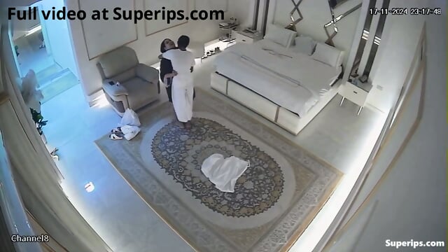 IPCAM â Arabian millionaire couple fucks in their bed