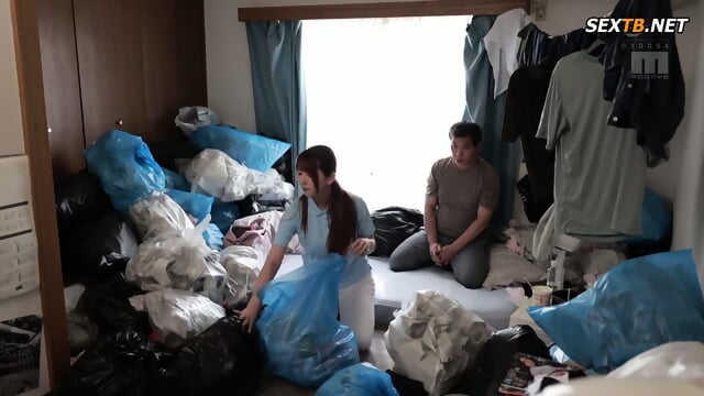 (Eng Sub) A wife who started to support her reclusive self-reliance is seduced by a former athlete - Yui Hatano