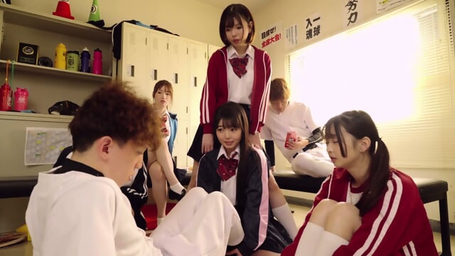 My Popularity Has Finally Arrived!? A Weak Baseball Team With More Female Managers Than Members, So In Order To Keep Me On, I'm Allowing Unlimited Creampies, Hitting Home Runs One After Another! The Seniors Have Graduated, And Now There Are Only Two Membe