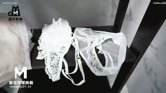 MMZ004 Innocent Girl Next Door Kinky Nature Passion Sex