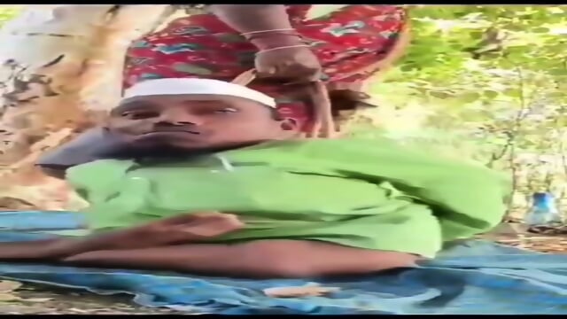 Very short man fucking Randi outdoor