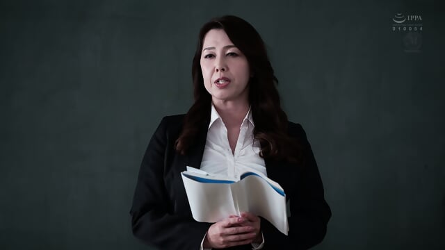 The Legendary Repeat Class: Yumi Kazama, a Female Teacher Who Reforms Problematic Middle-Aged Students Who Repeated Too Many Years