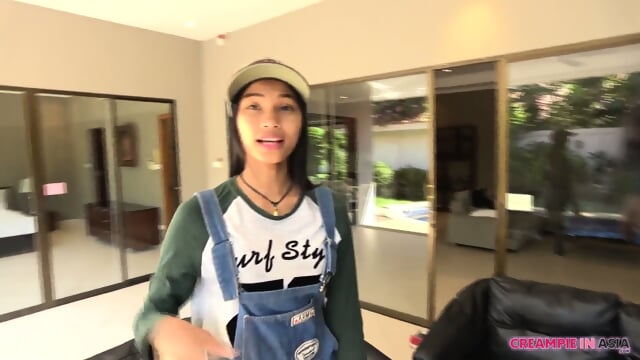 Oily 18 Year Old Thai Bareback Creampie