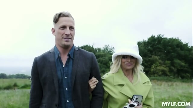 Lizzy Licious - My Personal Fuck Toy