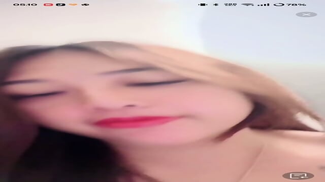 Tante cantik pamer toket colmek hot 51