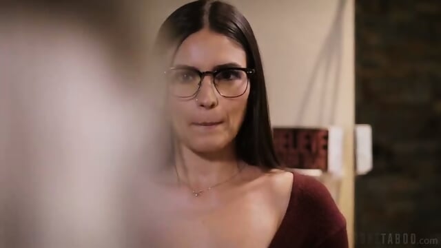 Blind Date Bait - Isa Bella & Seth Gamble