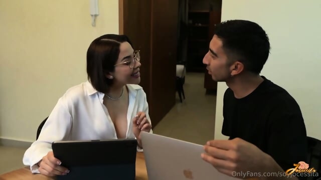 Cindy Joss Translating And Being Fucked