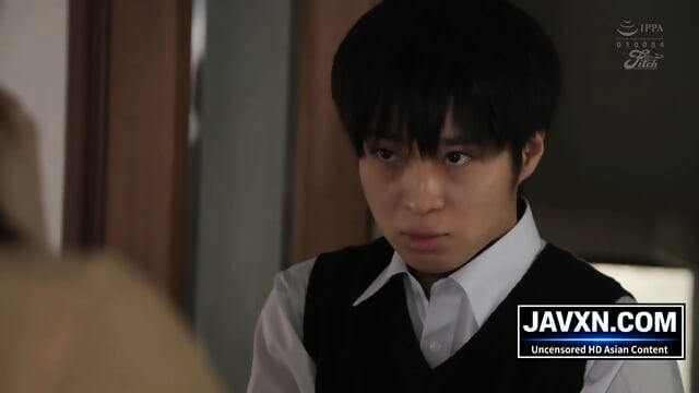 Thick Japanese MILF In Australia With Stepson