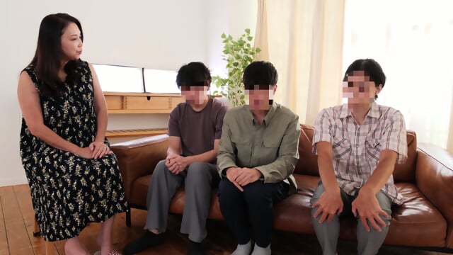 Would You Like Your First Time Raw With An Older Woman? A Virgin Boy Has the Best First Time Sex With A Married Mature Woman - Shino Sawaguchi