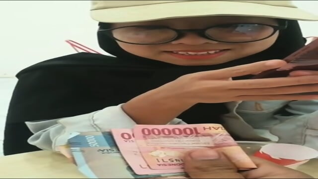 [HIJAB] SexHunter - Di Caffe