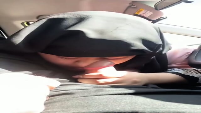 Beautiful Chubby Pakistani Girl Blowjob Pussy Fingering By BF