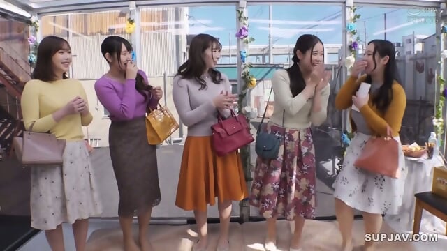 DVMM 093 RM [Reducing Mosaic] MM No. Blue Sky King Game Mom Friend X Virgin Boy The Virgin Dick Monopolizes The Frustrated Pussy That  Get Wet From The Increasingly Extreme Naughty Orders All you can eat Creampie The Long