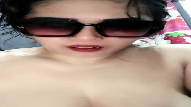 Nafsu Liar Tante Shinta Colok Memek Jilat Ketek