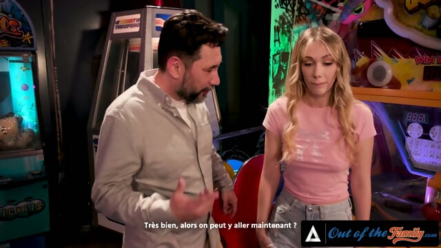 OUT OF THE FAMILY - Sexy Teen Sky Pierce Deepthroats Her Stepdad's Cock FRENCH SUBTITLES