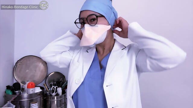 Latex japanese nurse gives hj to a bondage patient