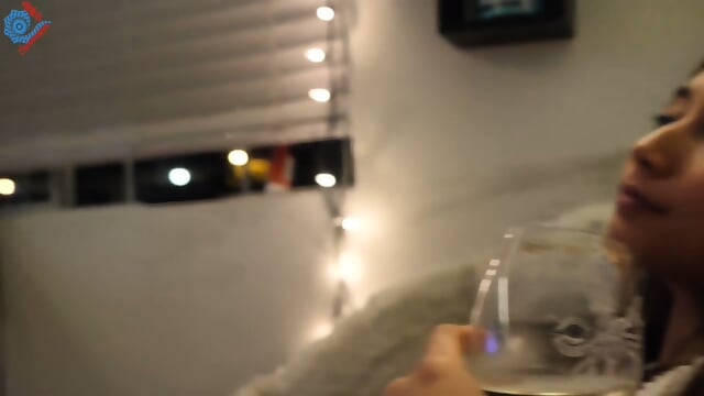 Lovely Dusky Nepali Brunette Has Sexual Intercourse In The Living Room - Isla Summer legs