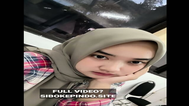 Bokep indo gangbang hijab tobrut cantik di gilir viral