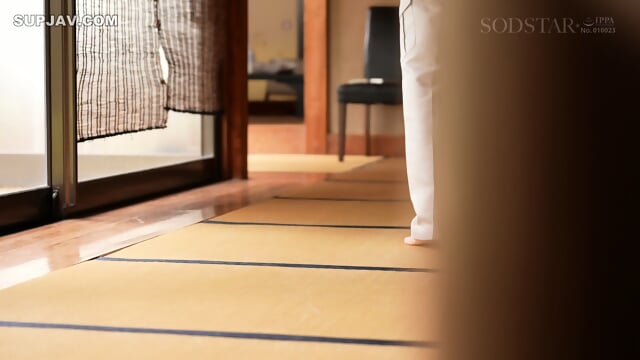 My wife, who married into my family, apparently had a strong preference for masculine sex, and she was a sexually insatiable wife who secretly slept with all of them, causing a family crash in our blue-collar family! Mahiro Yui