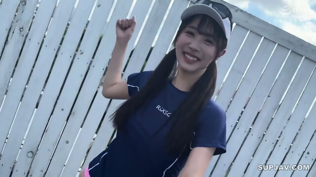 Burning it all out on a hot summer beach! Covered in sweat! Beach volleyball girl's passionate sex! Yuika Onosaka