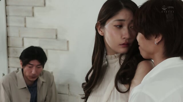 Nude Model NTR: Shocking Footage of a Wife's Affair with Her Boss, Drowning in Shame - Haruka Kitagawa