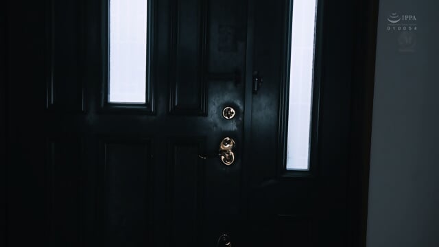 Married Secretary, Sweaty and Kissed, Cumming Inside the President's Office - A Super High-Spec 'Five-Time Look' Newcomer Becomes 'Mistress Secretary' - Yuuki Kanoha