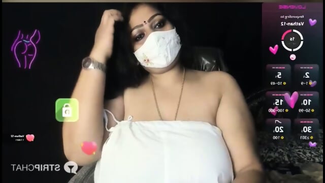 chubby telugu mom preethi