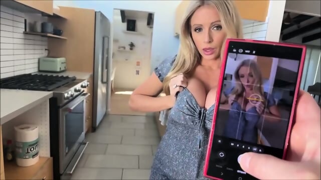 danielle renae helping stepmom with special photos.