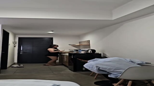 Bokep indo suami pulang kerja di ajak istri bercocok tanam