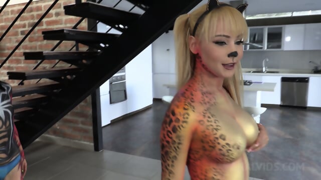 Natasha Teen, Emily Pink, Daniela Ortiz & Alicia Trece Super Heroes