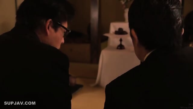  Front of My Husband's Postumore Portrait, Mind-Blowing Climax. Tia