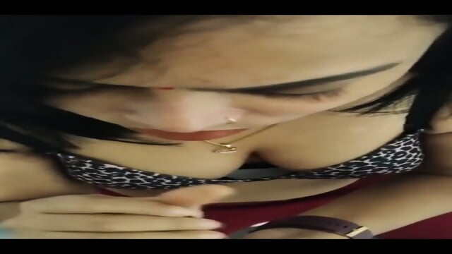 Desi â£Office Horny Bhabhi Affair Blowjob Hard Fucking In OYO Hotel