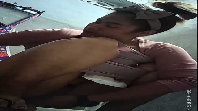 Ngintip cewek cantik di toilet