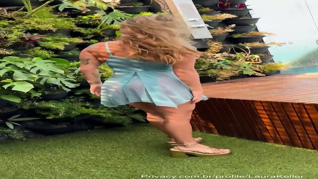 EX ATRIZ FAMOSA DA GLOBO FUDENDO MUITO