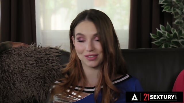 21 SEXTURY - Leya Desantis Cheerleader DP Party With Two Hard Cocks