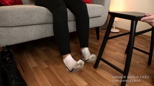 UCF Lick my dirty sweaty feet Lizalka