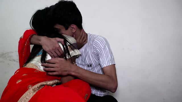 Indian Desi Bhabhi Hardcore Fucking Like A Slut With Bull Big Dick