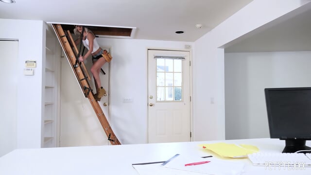 Kiara Cole - All Hands On Dick