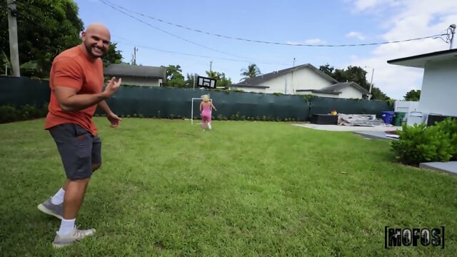 DontBreak Me   2023 05 29   Mimi Monet   Mimi's A Pro Stick Handler mp4    S