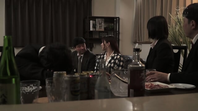 Married Secretary's Drinking Party Video: At a drinking party for successful business owners, she gets passed around by the virile CEO's huge, circumcised cock... Kasumi Saiki