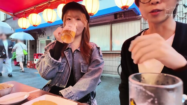 Hey, wanna have sex? I went to a love hotel with my female friend of 10 years, with whom I can talk about anything, after getting drunk... I was confused by the new level of intimacy, but I couldn't control my excitement over her being so sexy, and we had