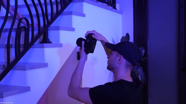 La Putona Ivy Ireland Nunca Tiene Suficiente Polla AsÃ­ Que Obtiene 2 En Su Culazo