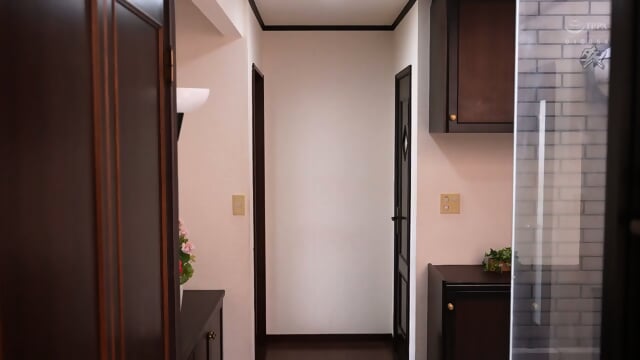 My girlfriend's mother is more appealing to my sexual desires than my girlfriend - Mary Tachibana