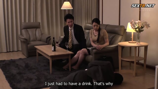 (Eng Sub) Alone With Her Nephew This Lusty MILF Craves Passionate Adultery - Maki Hojo