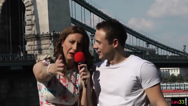 English MILF Pussyfucked By Younger Guy